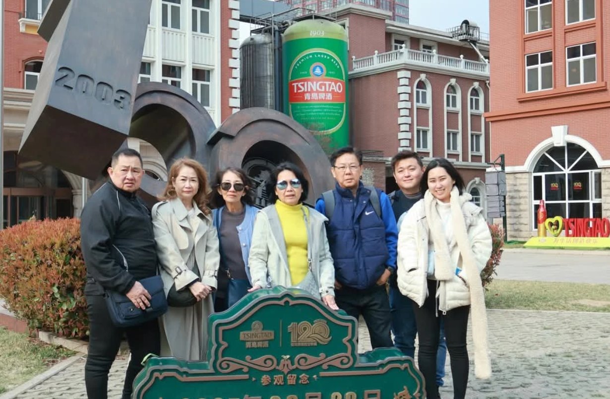 A visitor group at the Tsingtao Brewery in Qingdao